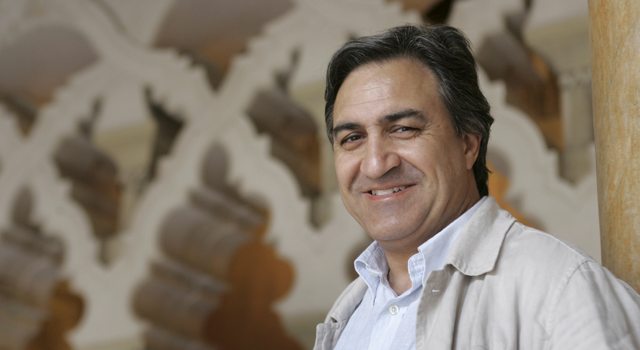 José Luis Corral recibe el Premio de las Letras Aragonesas 2017